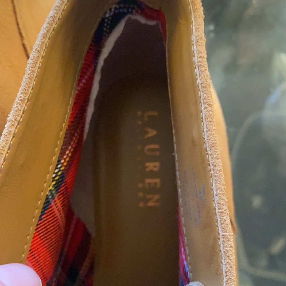 Shoes - Picture 2 of 5